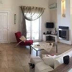 Holiday home Kmd House