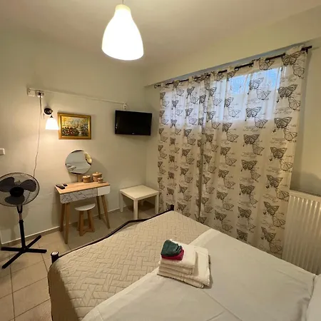 Nyaraló Kmd House *